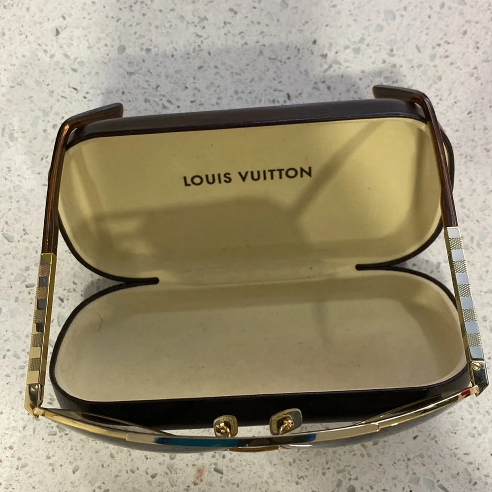 Louis Vuitton Aviator sunglasses - Picture 2 of 16